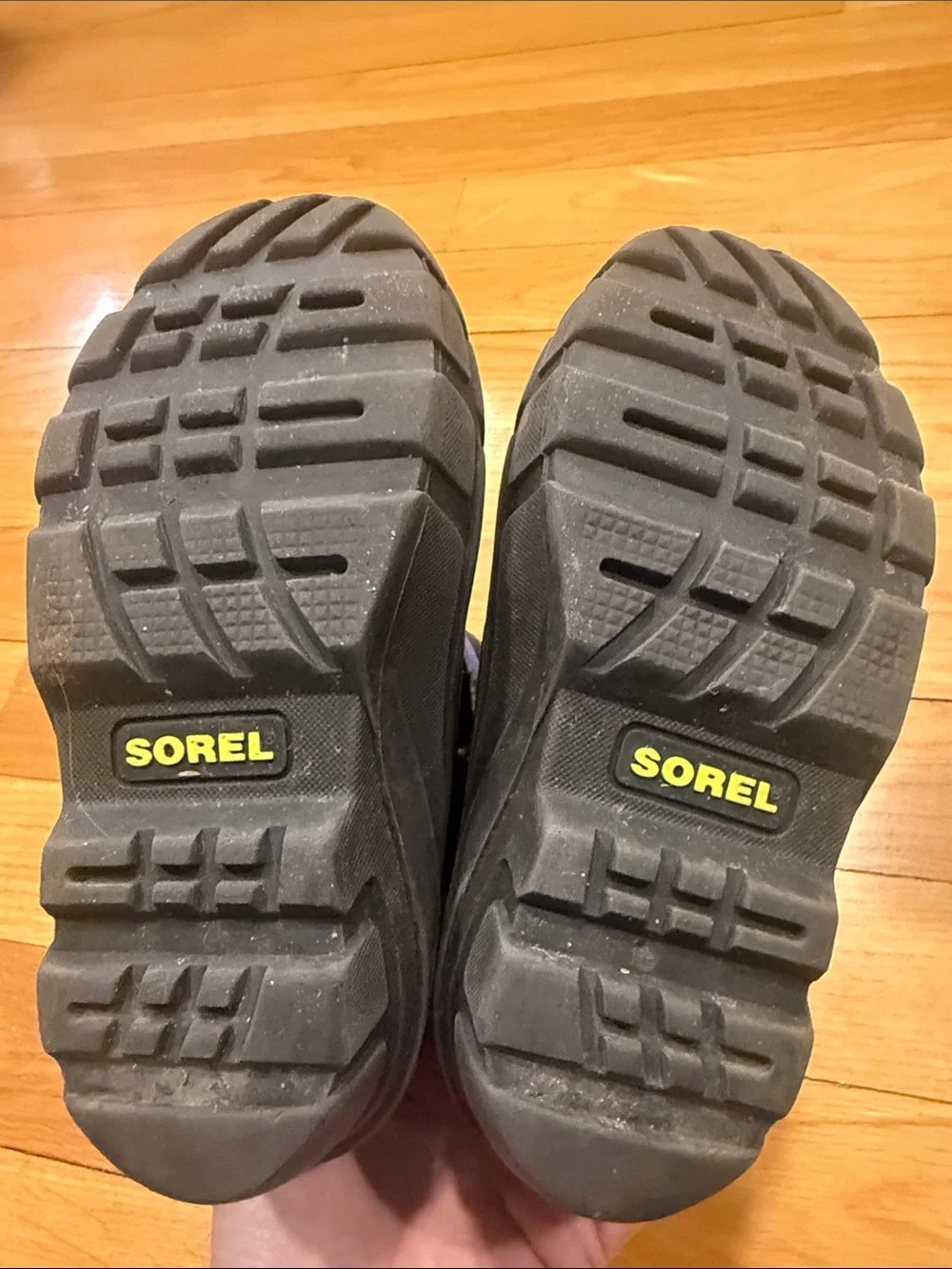 Sorel boys winter snow boots size 12.